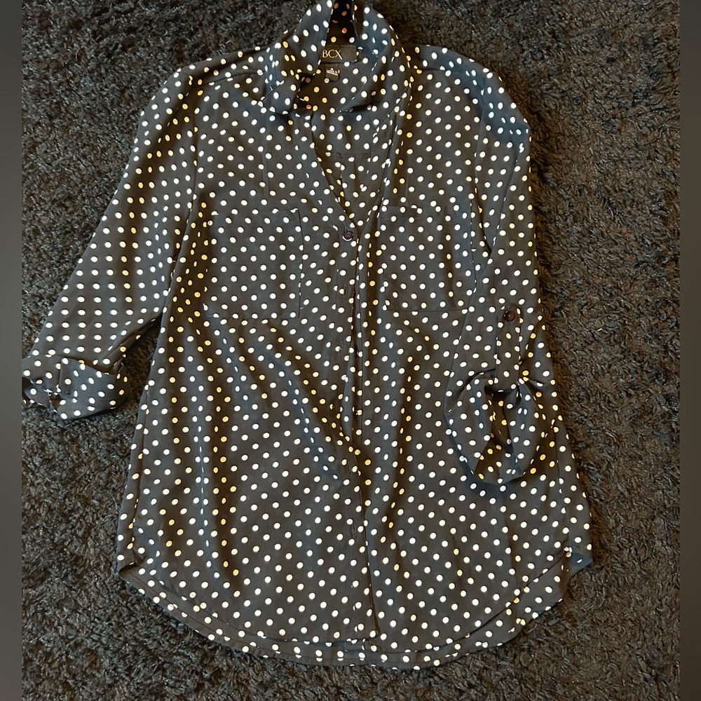 Women’s button up blouse